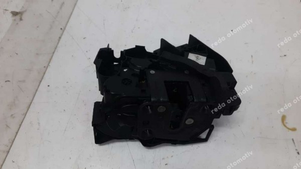 Renault Megane 4 Sağ Arka Kapı Kilidi Amb 825028903R YP (FC121)