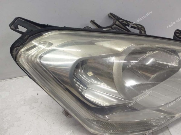 Citroen Berlingo 15-18 Sağ Far 9682828180 YS CP (GD120)
