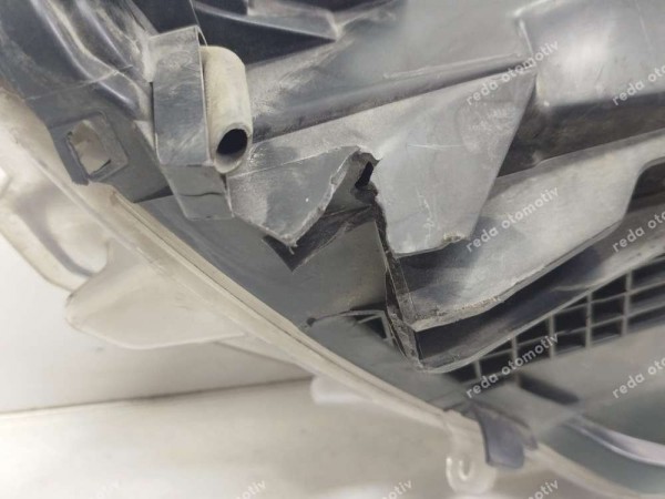 Citroen Berlingo 15-18 Sağ Far 9682828180 YS CP (GD120)