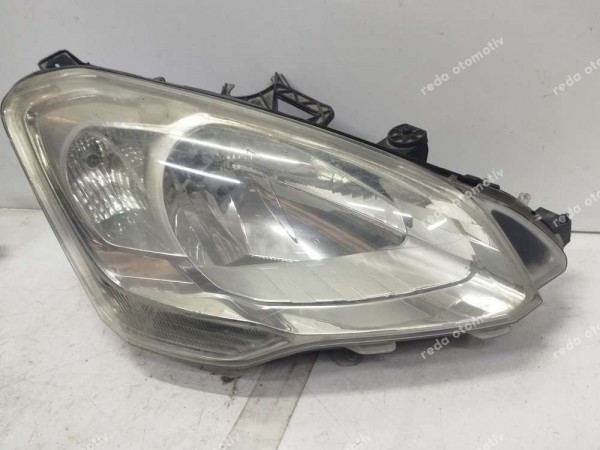 Citroen Berlingo 15-18 Sağ Far 9682828180 YS CP (GD120)