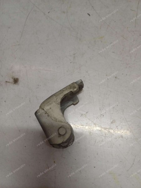 Renault Clio 4 Sağ Arka Kapı Alt Menteşesi 804200003RK (HA-120)