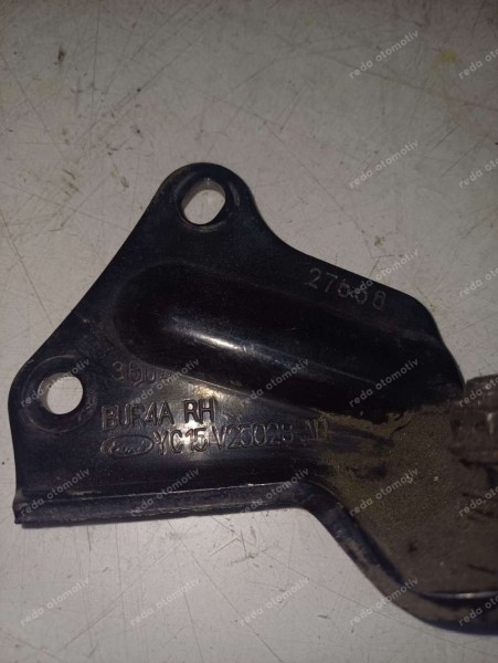 Ford Transit Sürgülü Kapı Üst Makara YC15V25028 (HA-120)