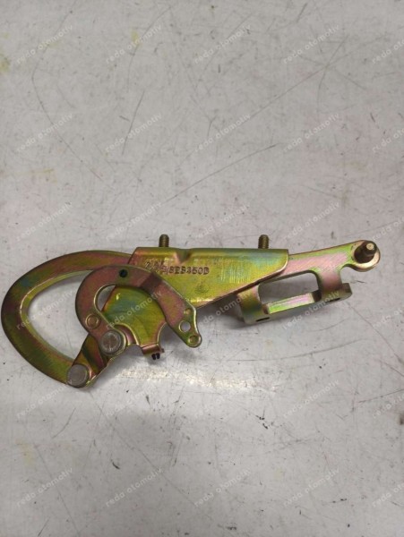 Renault Megane Coupe Sağ Bagaj Kapağı Menteşesi 7700828460 828460D (HA-120)