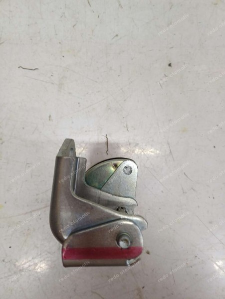 Renault Megane 2 Sol Arka Kapı Menteşesi Orj. 8200538142 YP (HA-121)