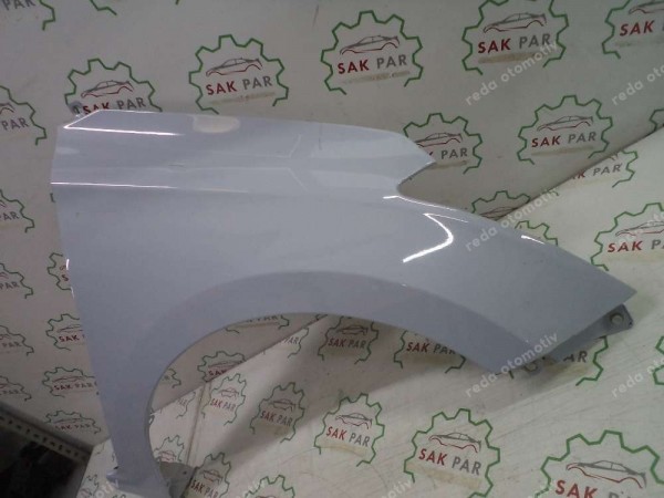 Hyundai İ20 Sağ Ön Çamurluk ve Bakaliti İzolatör 66321-C8000 84142-C8000 CP (JA-110)