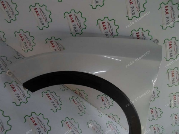 Hyundai İ20 Active Sol Ön Çamurluk ve Bakaliti İzolatör (Beyaz)  66311-C8200 CP (JC-110)