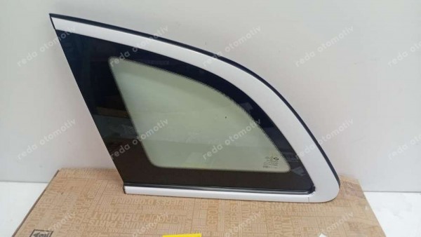 Renault Koleos 2 Sol Arka Kelebek Camı 833018115R YP (GI-130)