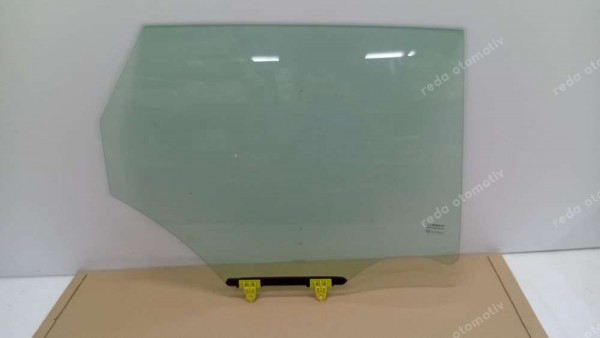 Renault Kadjar Sağ Arka Kapı Camı 823005803R YP (GG-120)