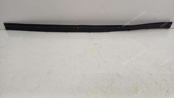 Renault Kangoo Sol Kapı Alt Lastiği Orj. 7700309754 YP (F1)