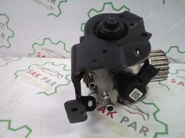 Renault Clio 4 Captur Dokker Yakıt Pompası Orj 167007358R CP (CI-120)