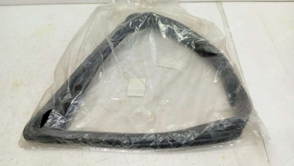 Dacia Duster Sol Ön Kapı Cam Fitili 8200733142 YP (F3)