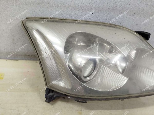 Toyota Avensis 03-08 Sağ Far [Ayak Hasarlı] CP HP (GE120)