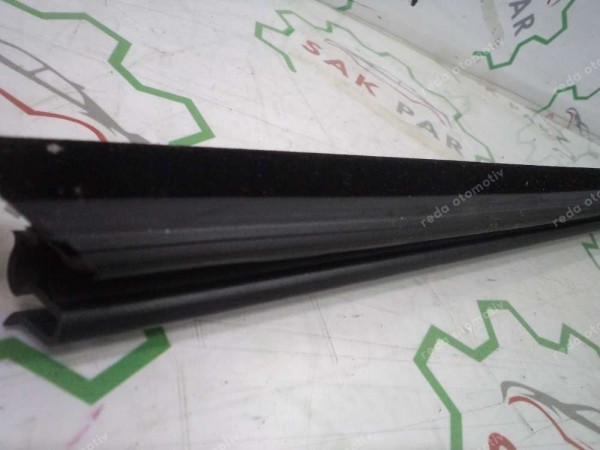 Dacia Jogger Sağ Ön Cam İç Sıyırıcı Fitili Orj 803301943R CP (JD-120)