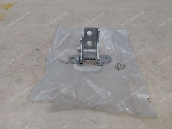 Renault Megane 3 Fluence Sol Kapı Üst Menteşesi 804010018R YP (HA-126)