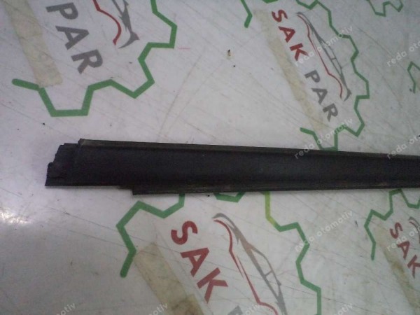 Dacia Jogger Sol Ön Cam Dış Alt Fitil Orj 808210572R CP (JD-120)