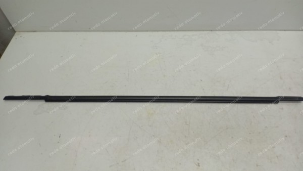 Hyundai Bayon Sol Ön Kapı Cam Fitili Dış Sıyırıcı SP YP (JD-120)