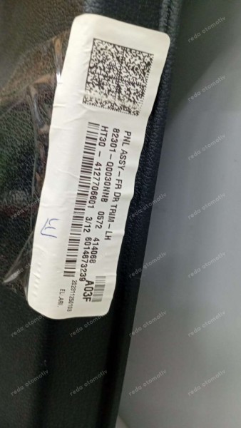 Hyundai Bayon Sol Ön Kapı Döemesi (Işıklı) 82301-Q0030NNB SP YP (FF-120)