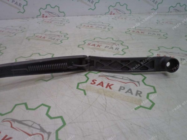 HYUNDAİ H1 Sağ Silecek Kolu Orj. 98302-4H000 YP (IF132)
