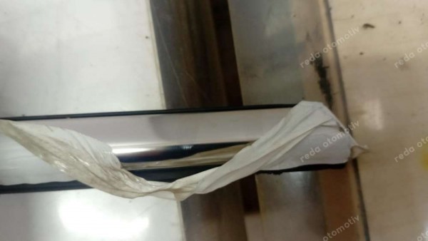 Renault Megane 3 Sağ Arka Cam Dış Fitili Krom 828209280R YP (JD-120)