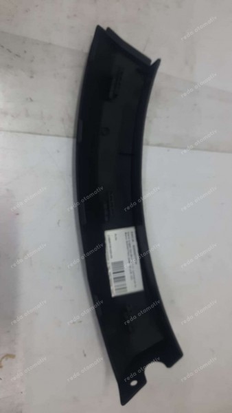 Dacia Logan Sandero Sol Ön Çamurluk Uç Bandı 8200577914 AMB. YP (CB-120)