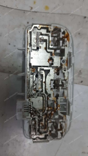 Renault Fluence Megane 3 Arka Tavan Lambası 264300008R CP (FB-120)