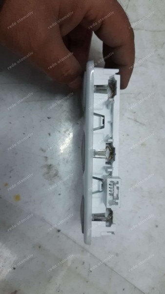 Renault Fluence Megane 3 Arka Tavan Lambası 264300008R YP (FB-120)