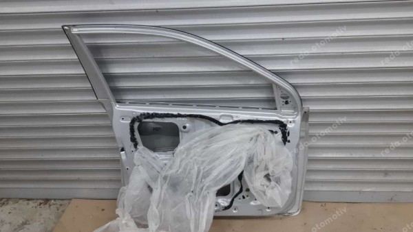 Hyundai İ20 15/17 Sol Ön Kapı Orj. CP (İD-110)