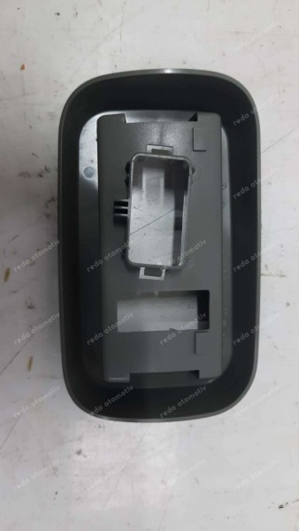 Renault Kangoo 2 Arka Bagaj Lamba Yuvası 8200084429 YP (FB-122)