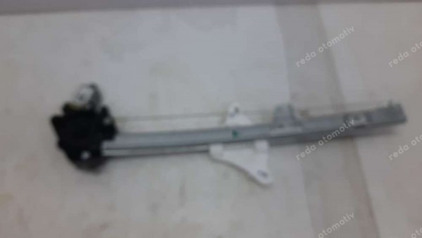 Hyundai İ20 Bayon Sağ Ön Cam Krikosu Motorlu 82460-Q0000 82402-Q0010 SP YP (DF-120)