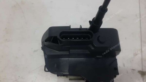 Renault Laguna 2 Sağ Ön Kapı Kilidi Amb  8200009151YP (EE-125)