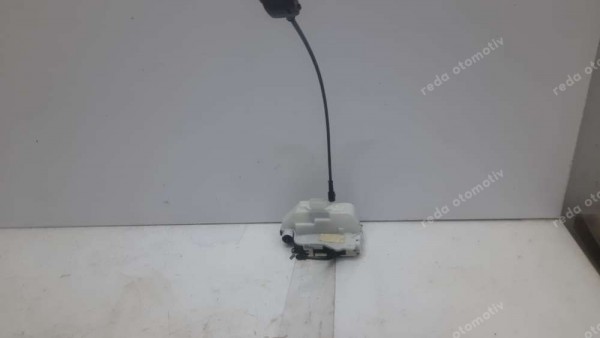 Renault Megane 2 Sağ Ön Kapı Kilidi Amb 8200027779 YP (EE-125)