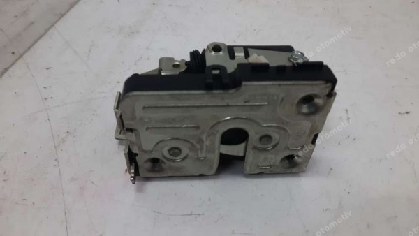 Dacia Logan Sağ Arka Kapı Kilidi Amb 6001547513 YP (EE-126)