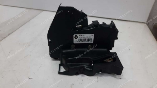 Renault Megane 4 Sağ Arka Kapı Kilidi Amb 825028903R YP (EE-126)