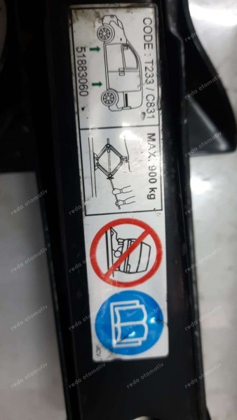 Fiat Fiorino Araç Kaldırma Krikosu Amb 51883060 YP (BG-120)