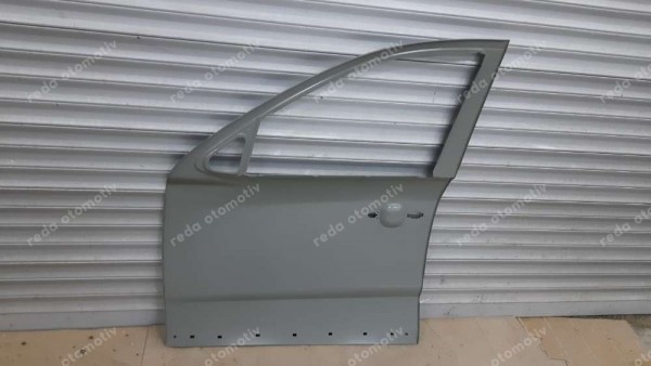 Hyundai Santa Fe Ön Sağ Kapı Sacı 76121-2B030 YP (FE-110)