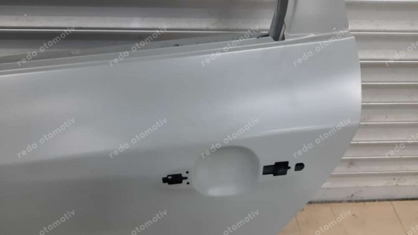 Hyundai Santa Fe Sol Arka Kapı 77003-2B030 YP (Kİ-109)