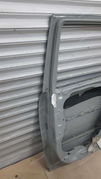 Hyundai Santa Fe Sağ Arka Kapı 77004-2B020 YP (Kİ-109)