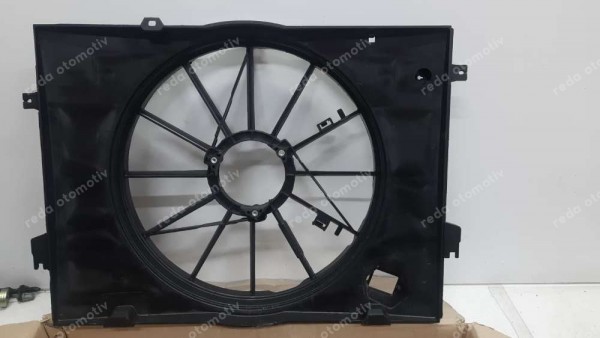 Hyundai Tucson Fan Davlumbazı Çerçeve 25350-2E400 YP (HF-130)