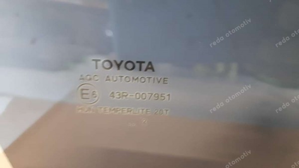 Toyota Yaris Croos Sağ Ön Kapı Camı CP (MA-140)