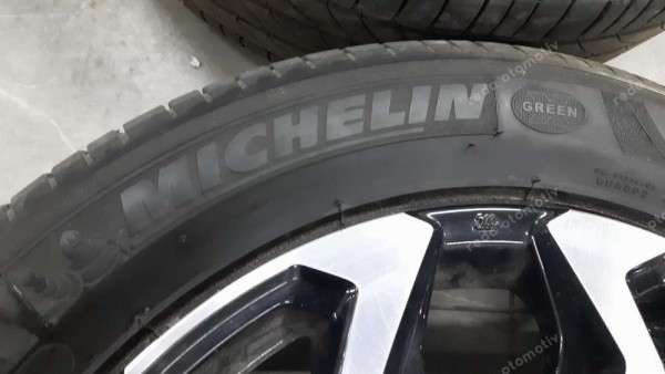 Toyota Yaris 17 İnç Jant Lastik Takımı 17X7JET 50 CP (IG-109)