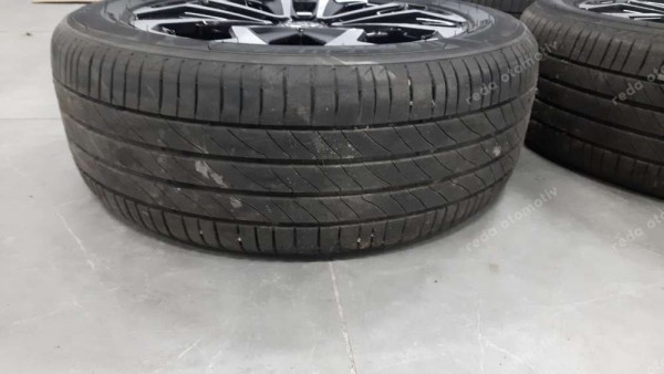Toyota Yaris 17 İnç Jant Lastik Takımı 17X7JET 50 CP (IG-109)