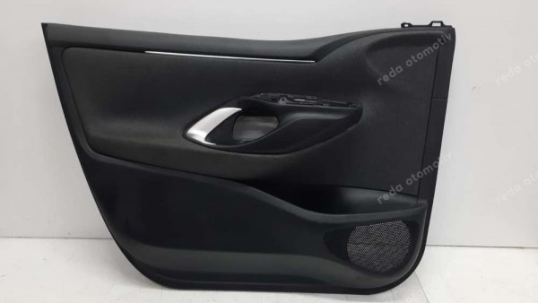 Toyota Yaris Hybrid Sol Ön Kapı Döşemesi 67620-K0100 CP (EE-120)