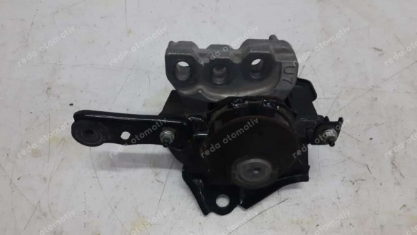 Toyota Yaris Motor Takozu CP (AA-121)