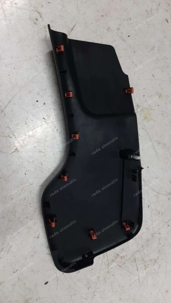 Toyota Yaris Croos İç Trim Sağ 58911-K0020 CP (EA-110)