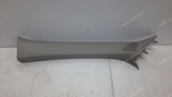 Toyota Yaris Hybrid Ön Sağ Üst Trim 62211-K0030 CP (EA-110)