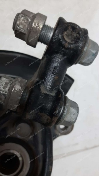 Toyota Yaris Croos Sol Ön Taşıyıcı Porya  43212-02410 CP (BI-120)