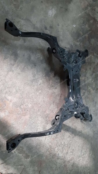 Toyota Yaris Croos Ön Travers 51201-0D270 CP (AF-109)