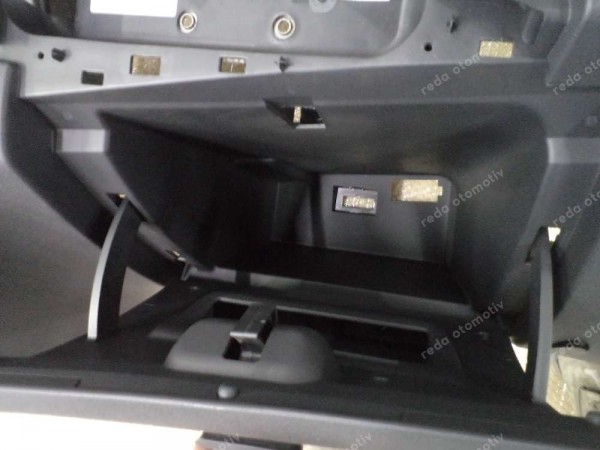 Dacia Logan 2 Torpido Göğüs Orj Sıfır 682001684R YP (AB-130)