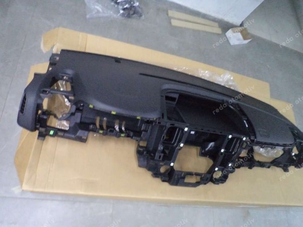 Renault Trafic 3 Torpido Göğüs Orjinal Sıfır 681006255R YP (AD-130)