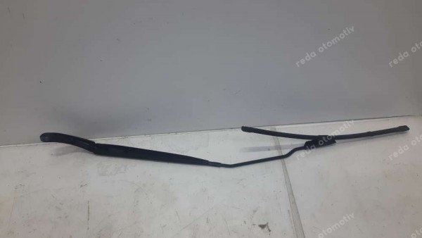 Renault Megane 4 Sağ Silecek Kolu 288867525R CP (